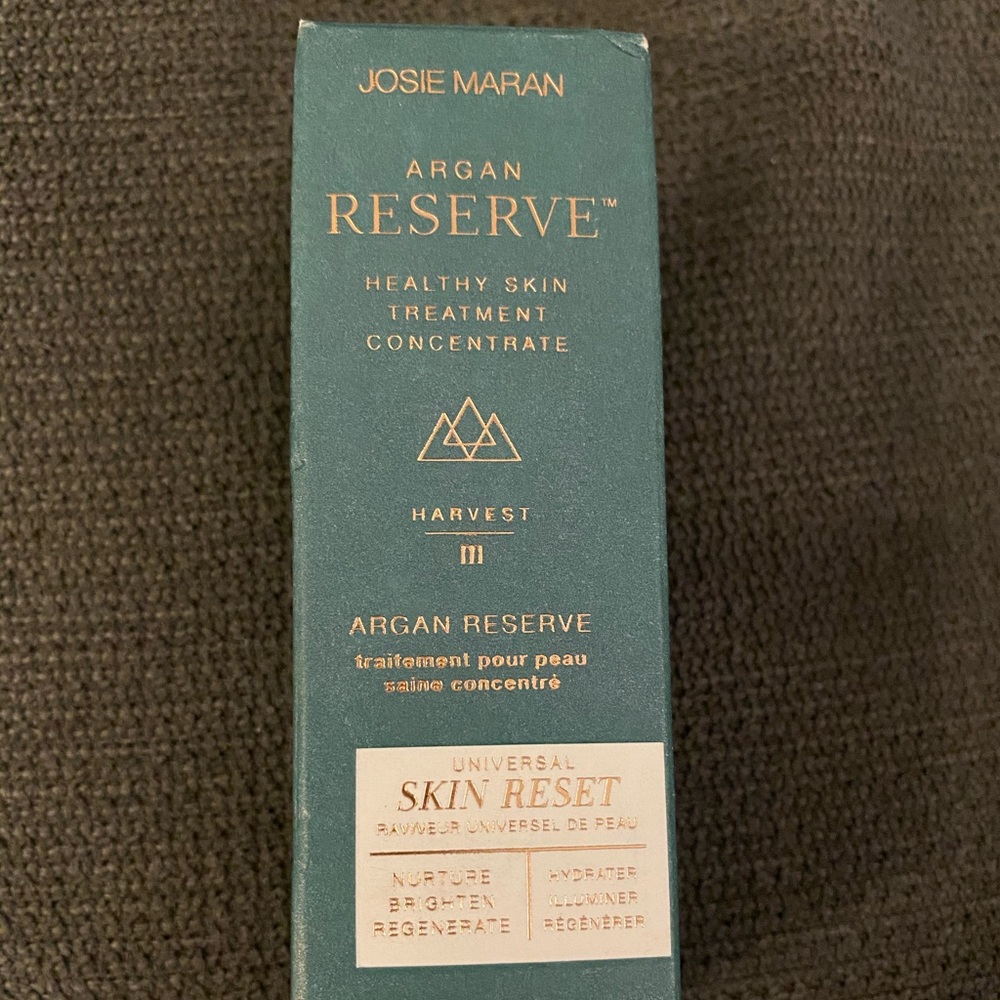 Josie Maran Argan Reserve third Harvest serum